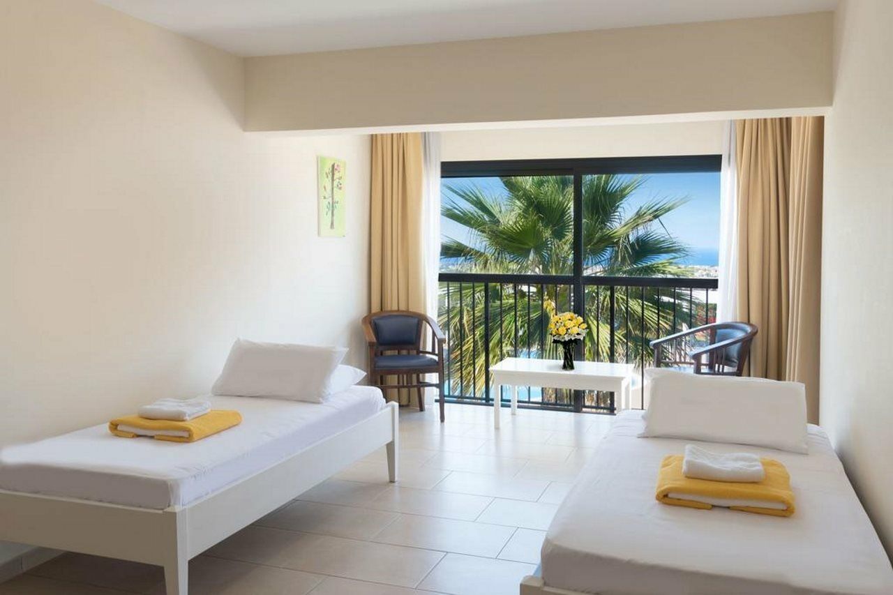 Geroskipou Royal Blue Hotel & Spa מראה חיצוני תמונה