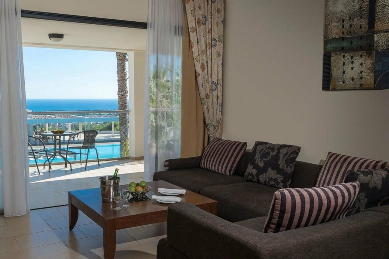 Geroskipou Royal Blue Hotel & Spa מראה חיצוני תמונה